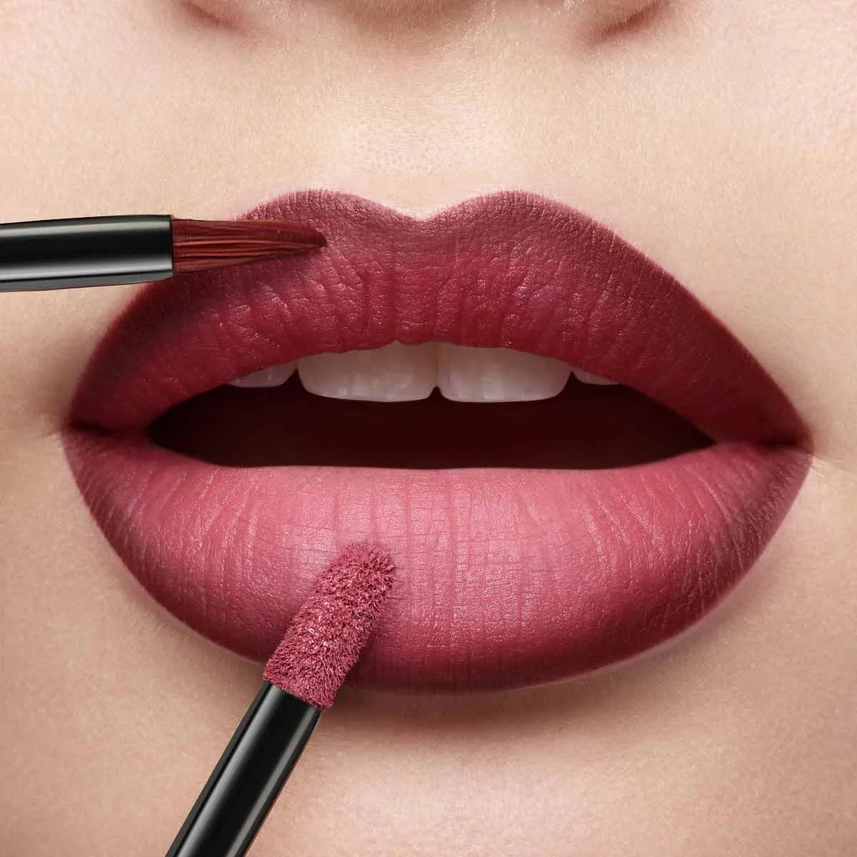 Labial Duo Amplifiant Lbel - Efecto Volumen y Definición