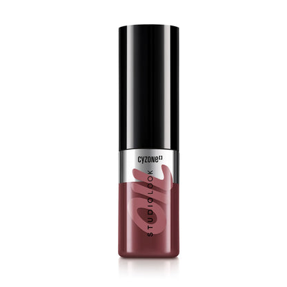Glow Lip Oil Studio Look