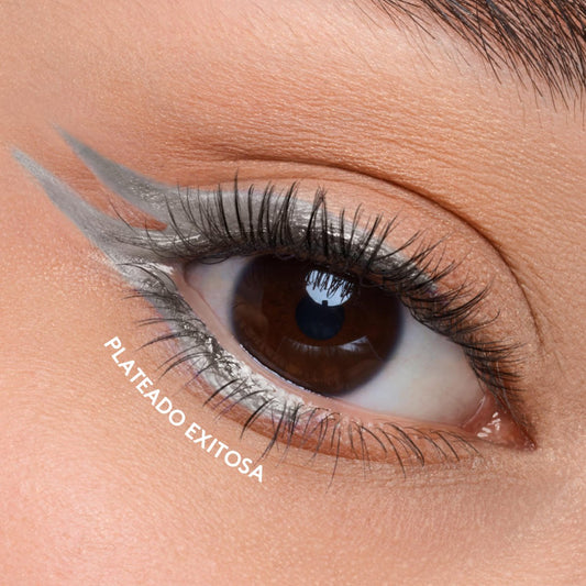 Delineador de OJOS Esika - TONO PLATEADO EXITOSA